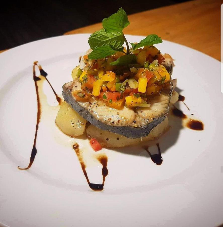 Golden Point Resort 拉奇拉奇 外观 照片